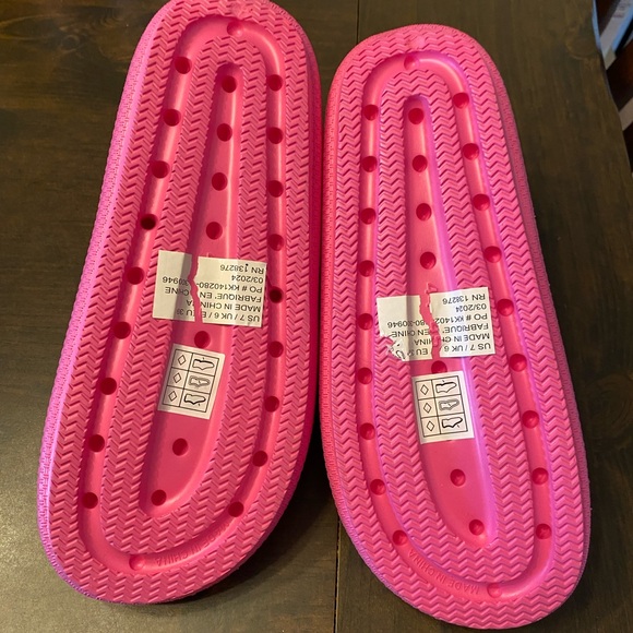 Fabkids Pink Casual Sandals for Summer women’s size 12.5.  NWOT - Picture 5 of 10